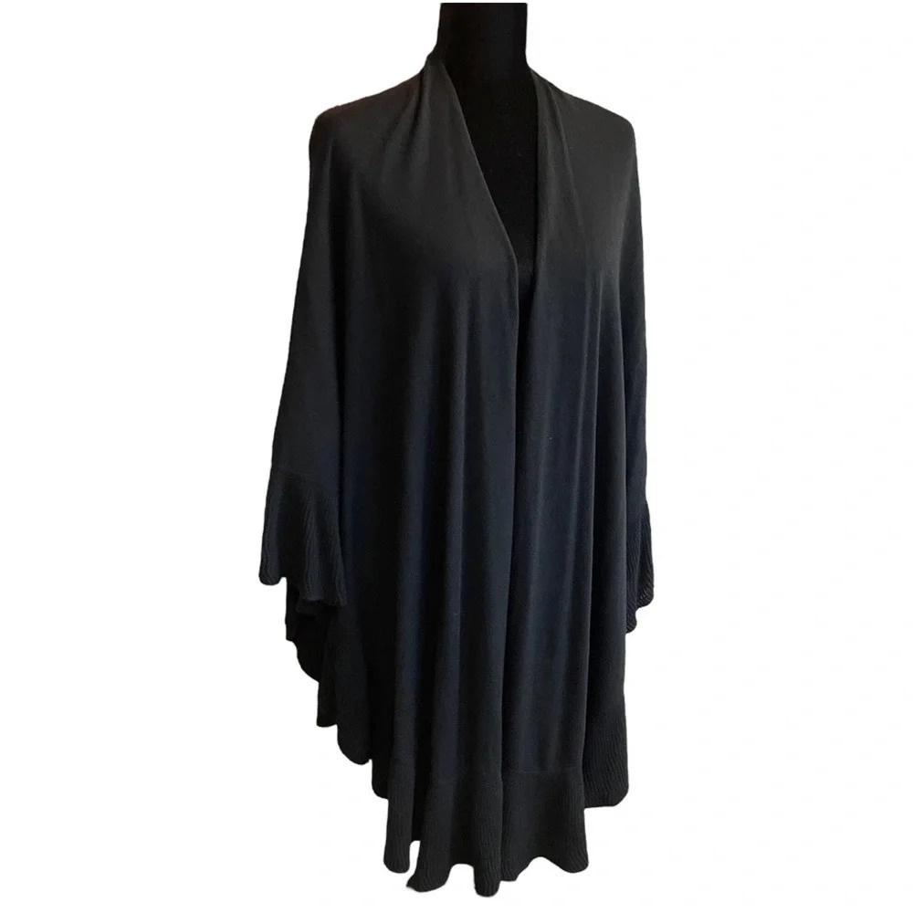 BLACK Saks Fifth Avenue lambswool Open Front Shawl Wrap poncho